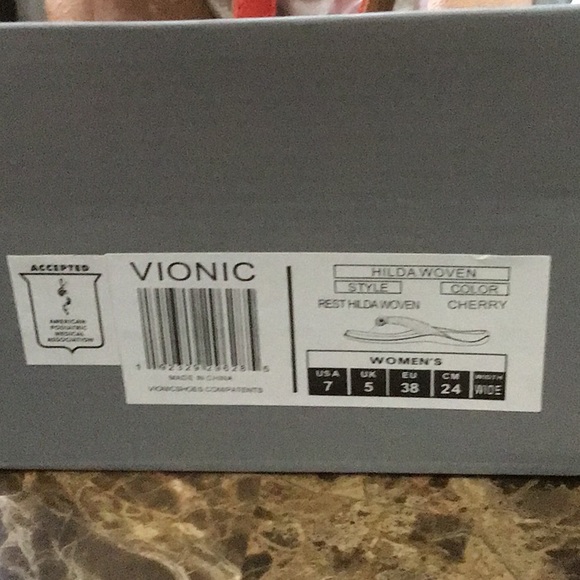 New in Box Vionic Orthaheel Hilda Cherry Sandals 7 Wide - Picture 4 of 5